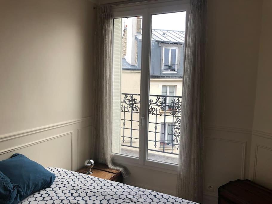 2 Pieces Lumineux Avec Balcon Filant Appartement